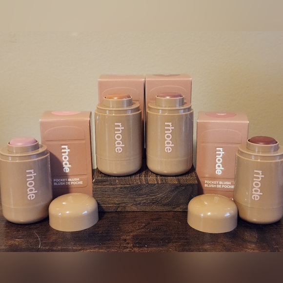 RHODE Other - RHODE POCKET BLUSH